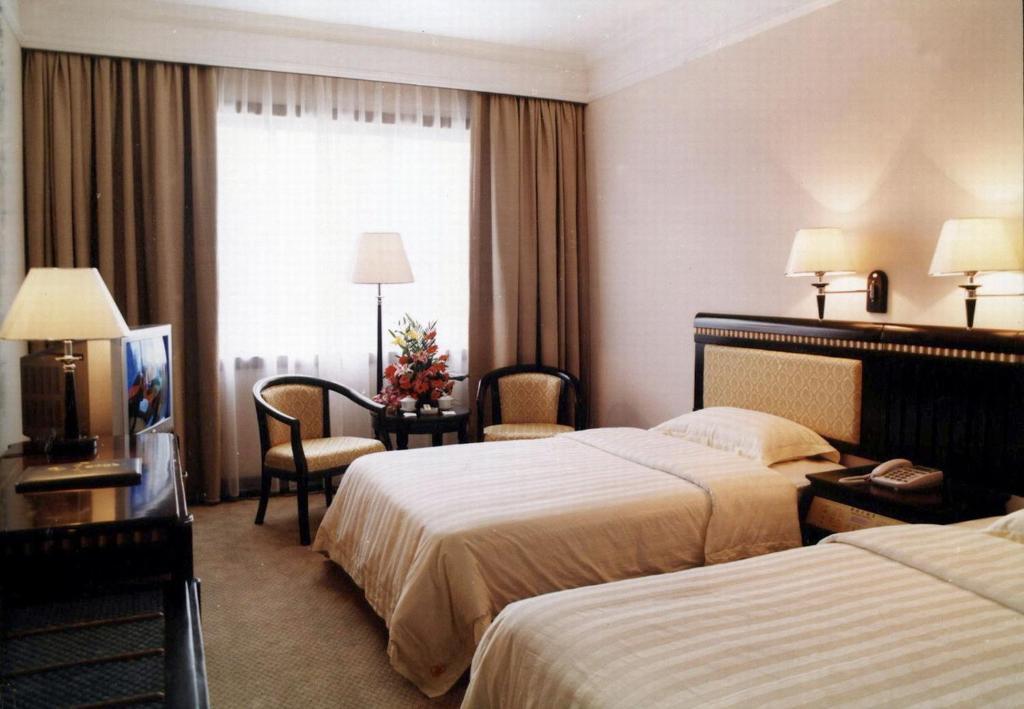 Xingui Hotel Guilin Room photo